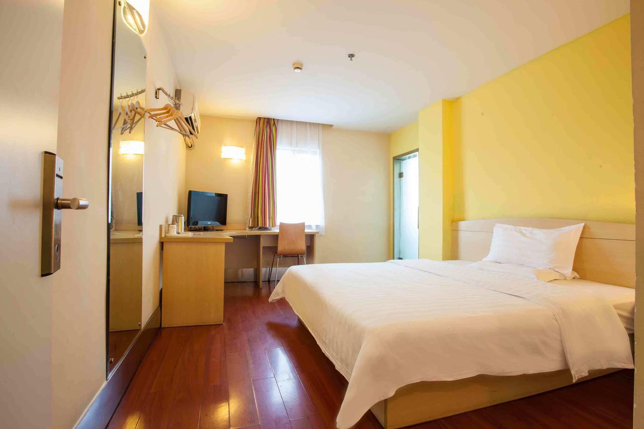 7Days Inn West Liaoyang Road Carrefour Κινκντάο Εξωτερικό φωτογραφία