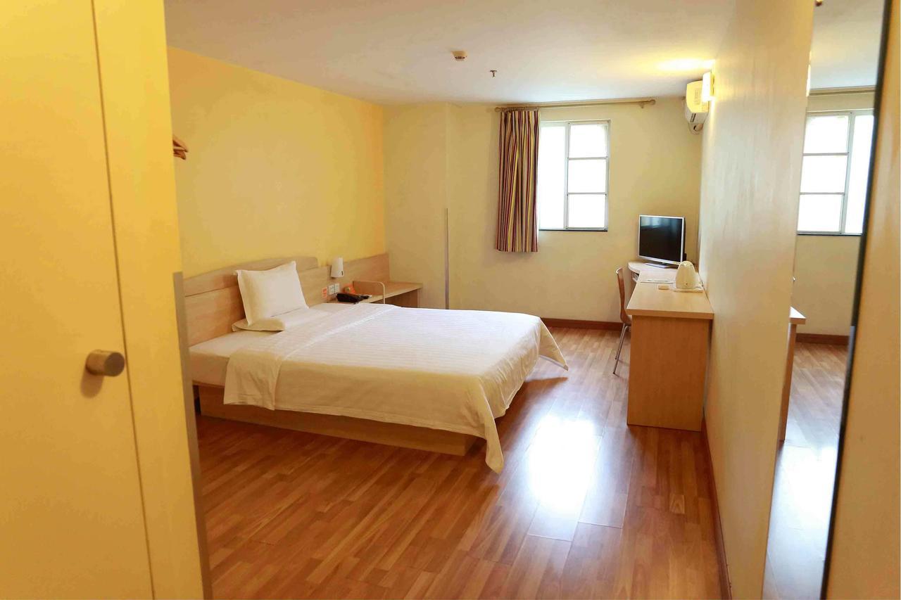 7Days Inn West Liaoyang Road Carrefour Κινκντάο Εξωτερικό φωτογραφία