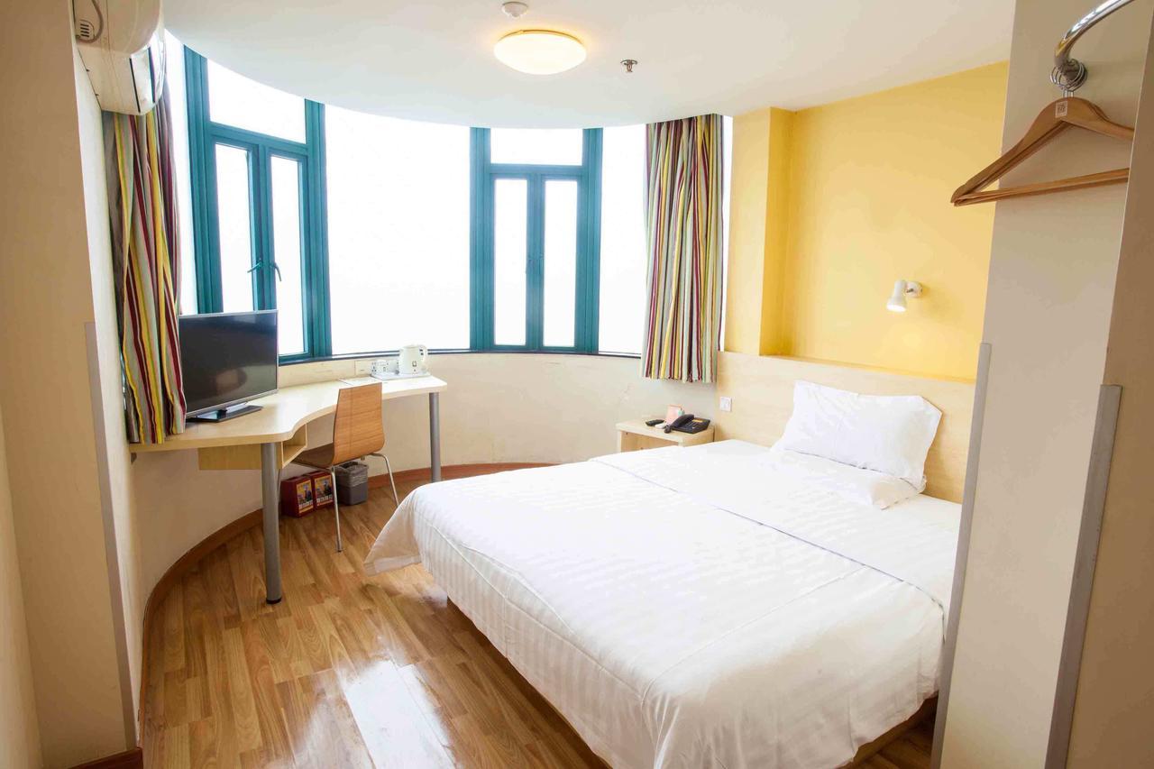 7Days Inn West Liaoyang Road Carrefour Κινκντάο Εξωτερικό φωτογραφία