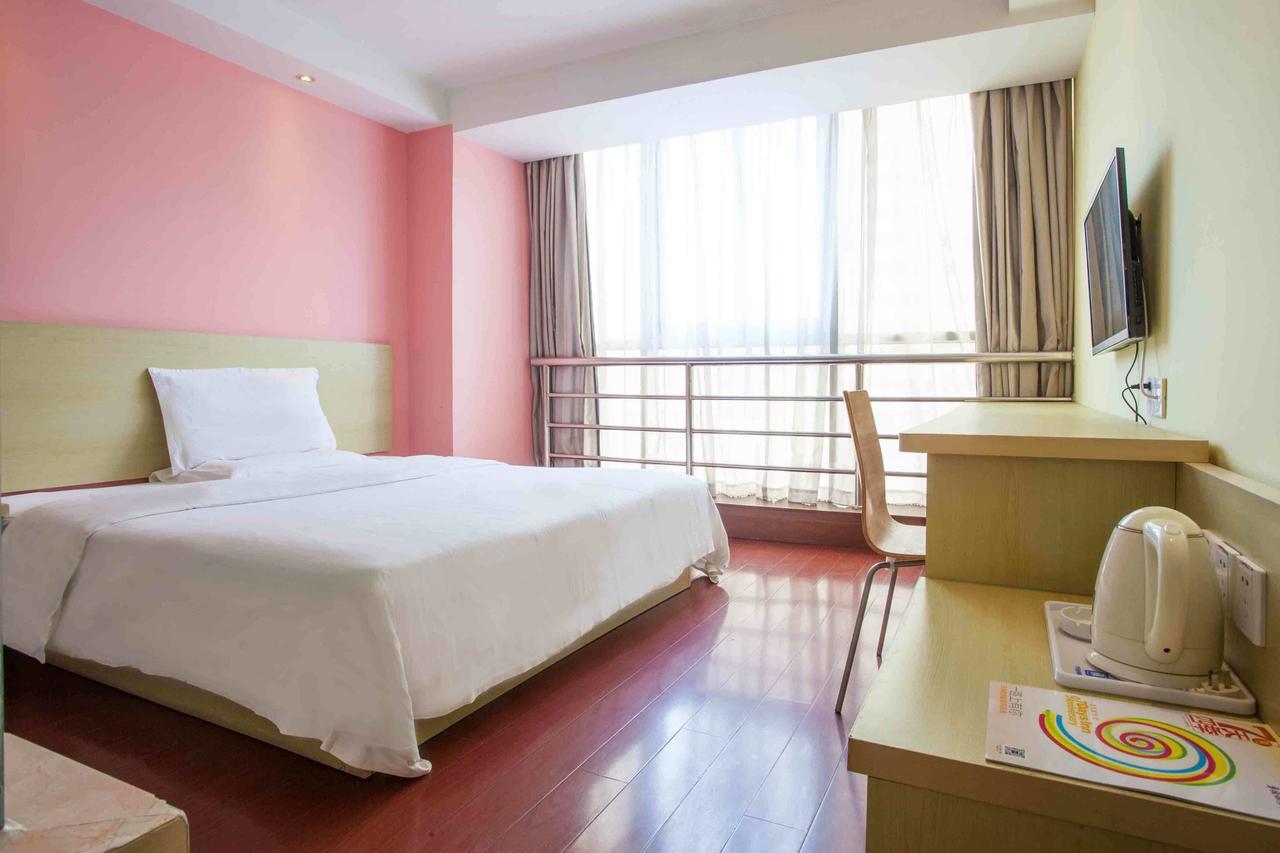 7Days Inn West Liaoyang Road Carrefour Κινκντάο Εξωτερικό φωτογραφία