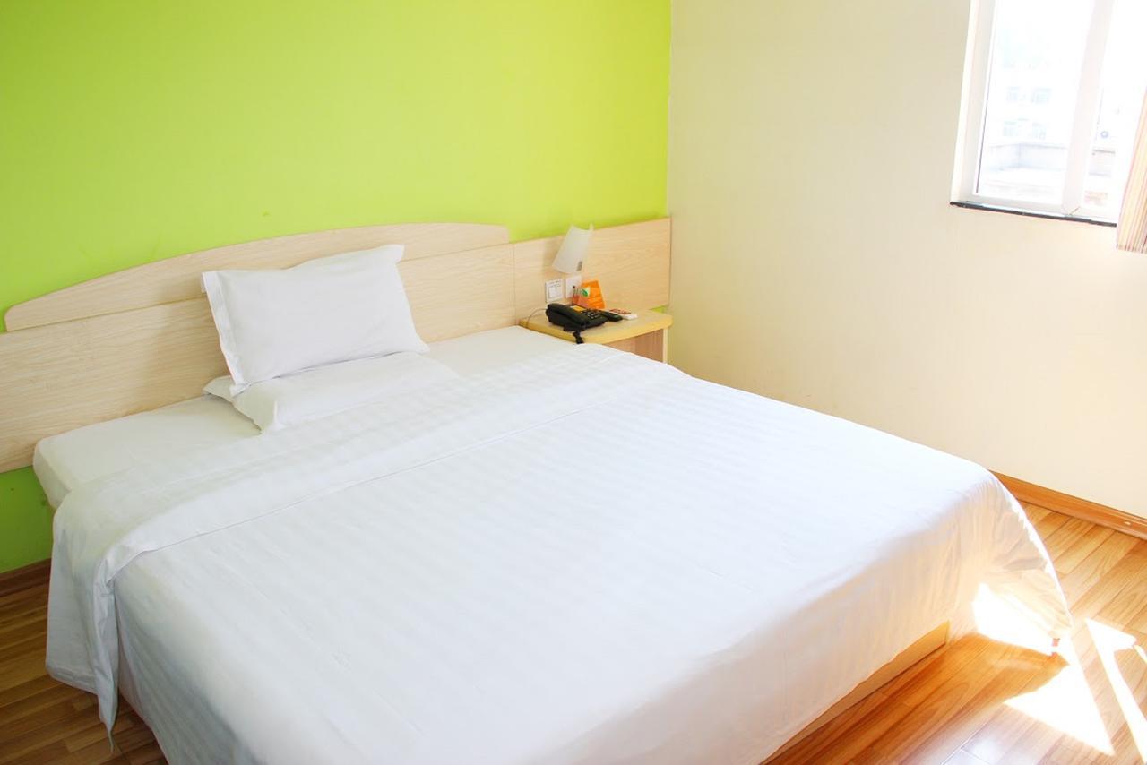 7Days Inn West Liaoyang Road Carrefour Κινκντάο Εξωτερικό φωτογραφία