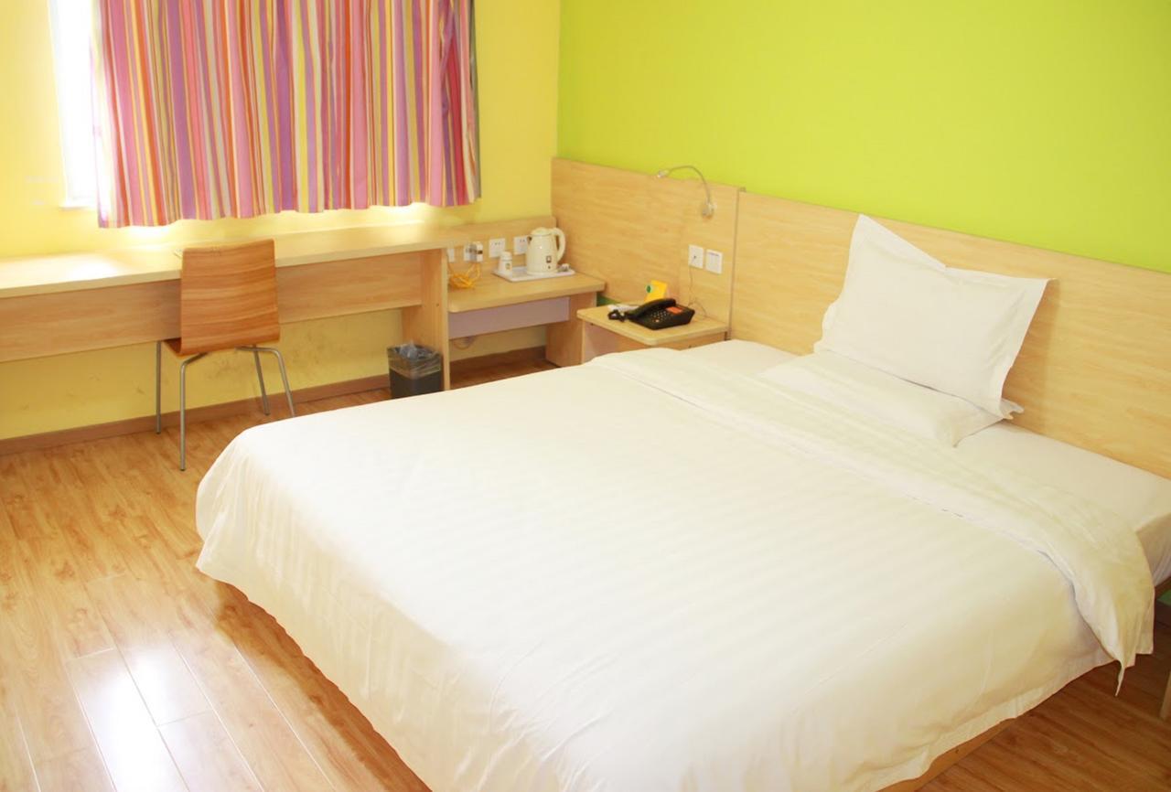 7Days Inn West Liaoyang Road Carrefour Κινκντάο Εξωτερικό φωτογραφία